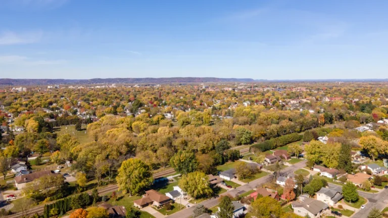 Best Places to Live in Missouri: Ideal Cities and Neighborhoods for Families and Retirees