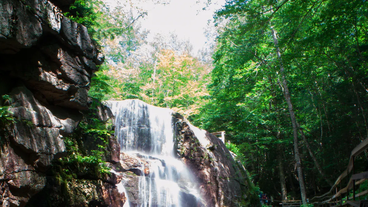 20 Fun Things to Do in Southern New Hampshire