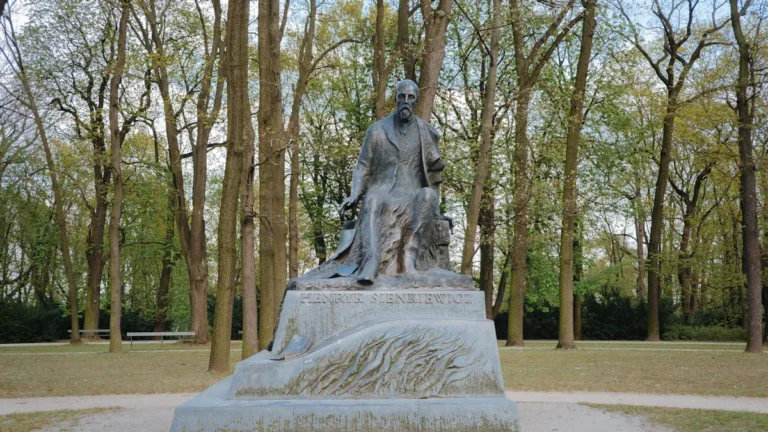 Essential Things to Do in Bismarck, ND: Historic Sites, Parks & Museums