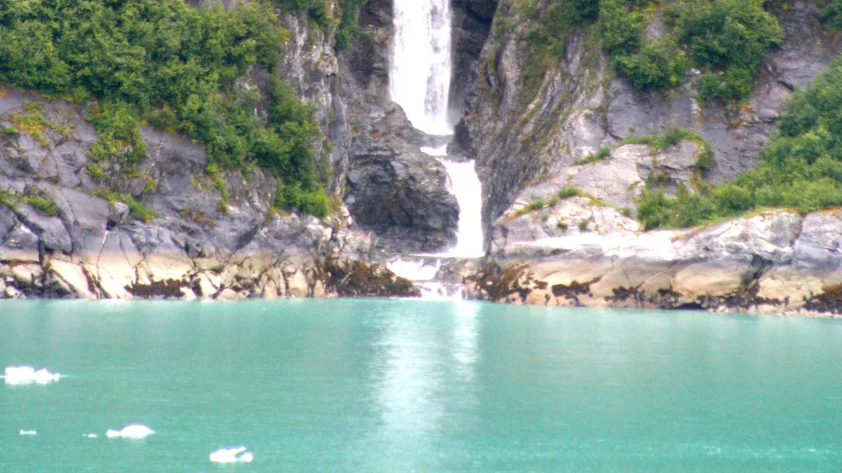 1. Nugget Falls